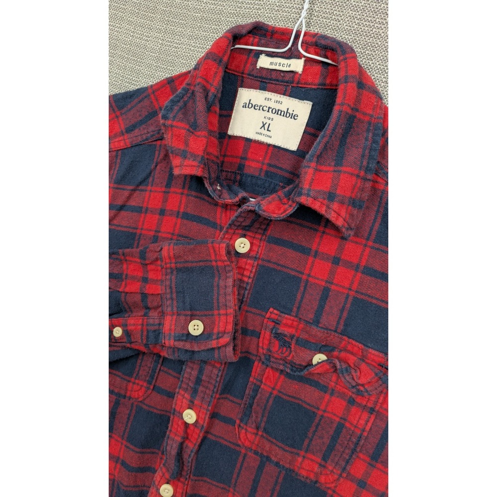 Abercrombie Kids XL Red Navy Blue Plaid Muscle Fit Flannel Button Down Shirt